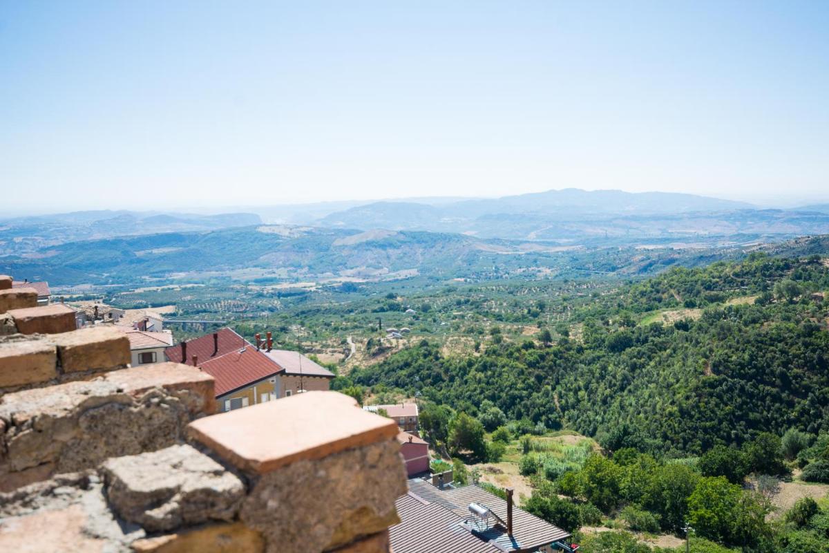 Castello Di Caccuri Suites