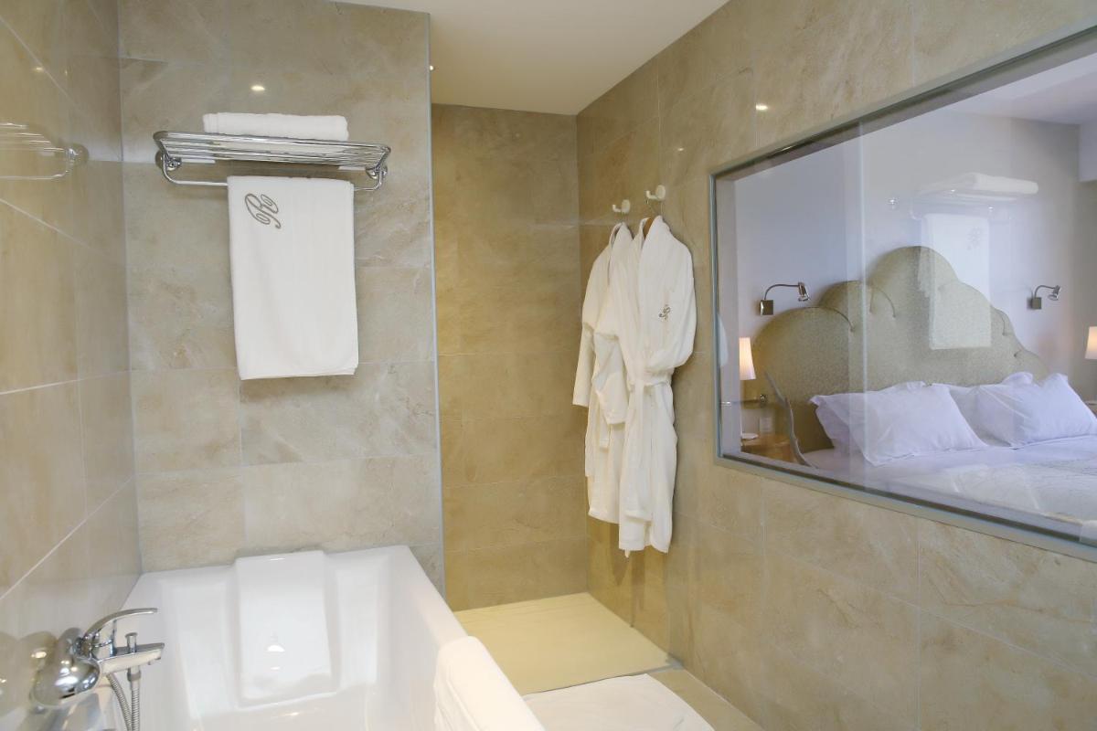 LA RESERVE ALBI Hôtel Restaurant