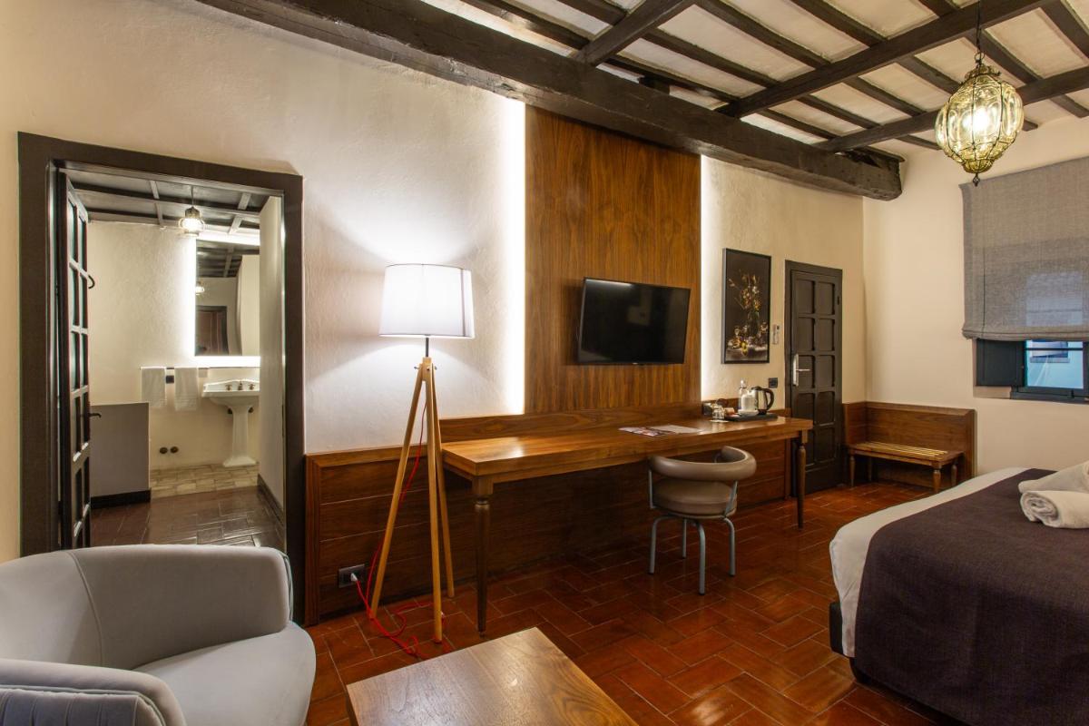 La Loggia Historic Resort