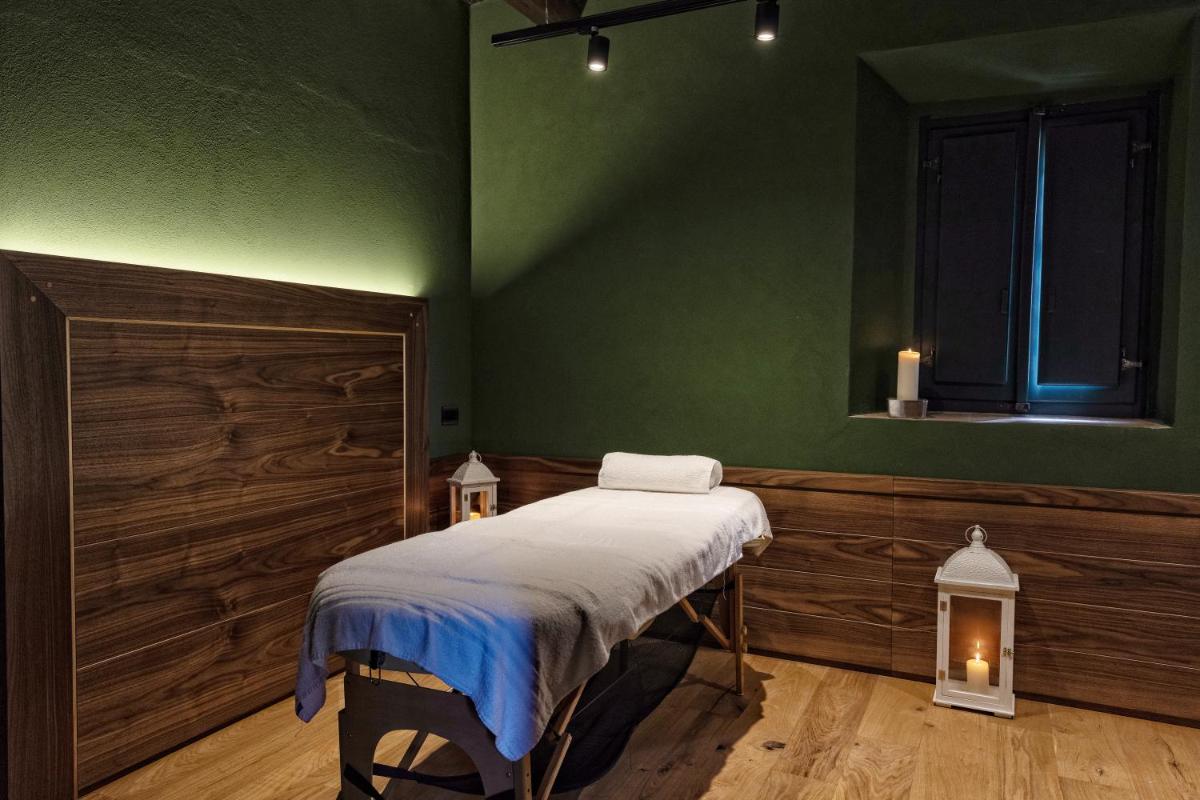 La Loggia Historic Resort