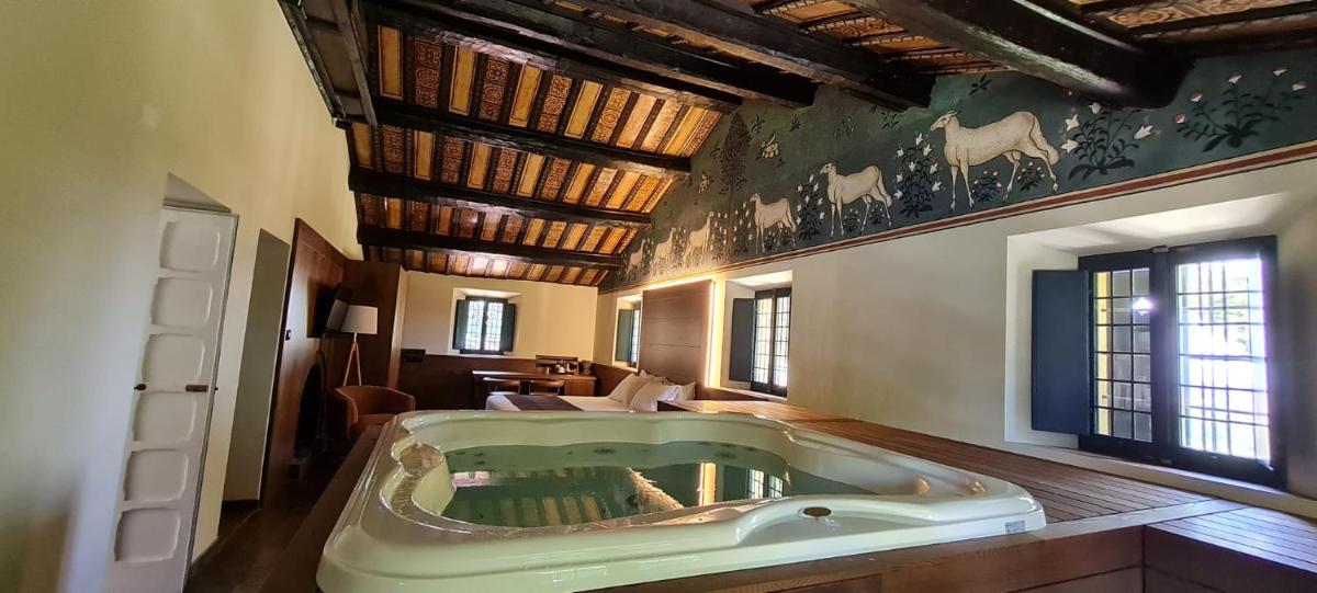 La Loggia Historic Resort