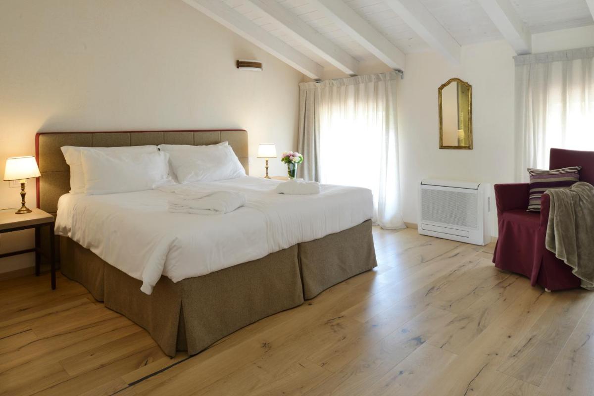 Relais Rossar Boutique Hotel Garda & Hills