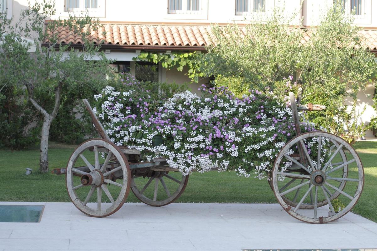 Relais Rossar Boutique Hotel Garda & Hills