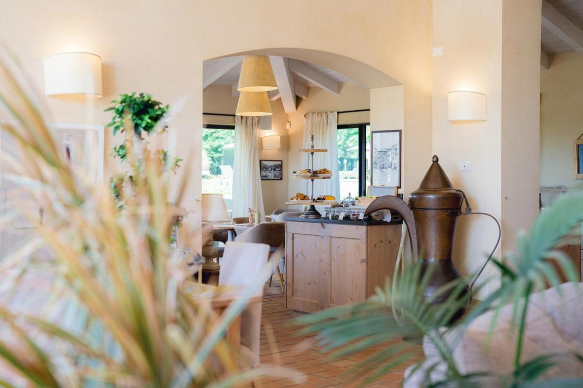 Relais Rossar Boutique Hotel Garda & Hills