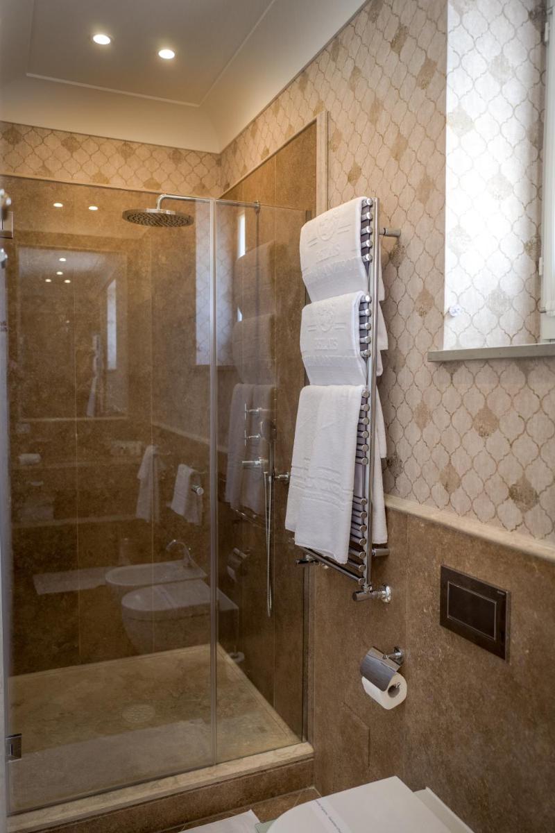 Villa Lanzirotti Luxury Property