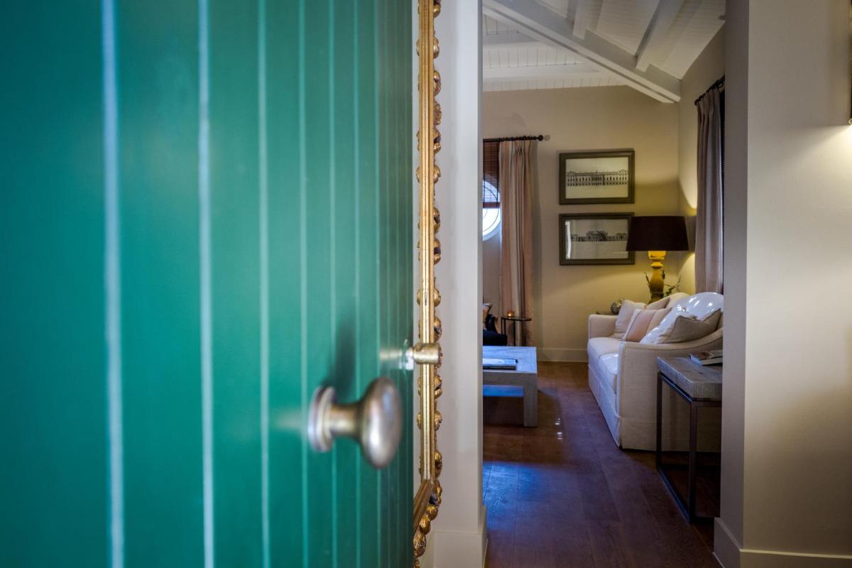 Villa Lanzirotti Luxury Property