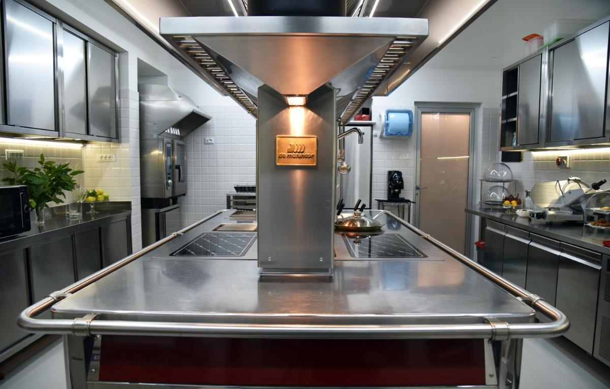 Villa Lanzirotti Luxury Property