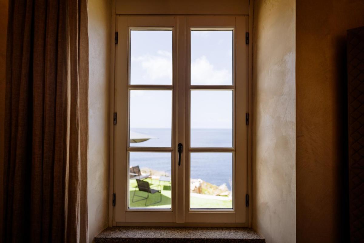 Faro di Punta Fenaio - Caletta Privata