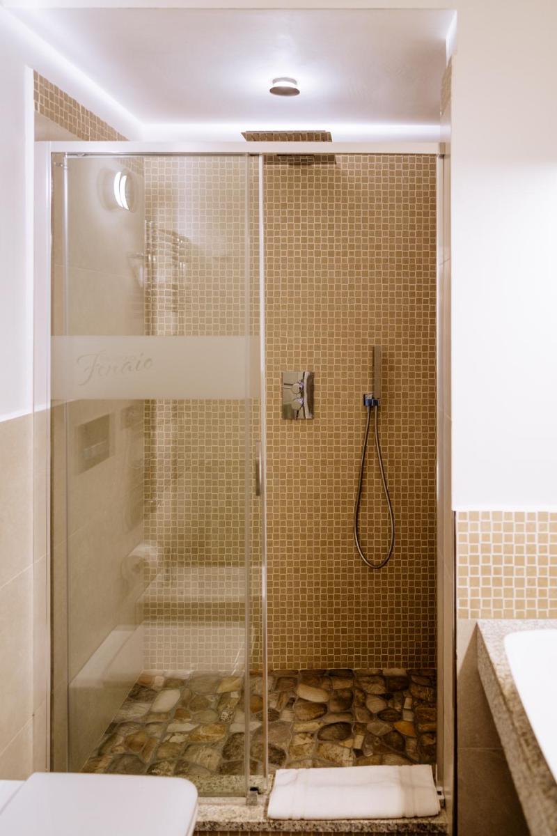 Faro di Punta Fenaio - Caletta Privata