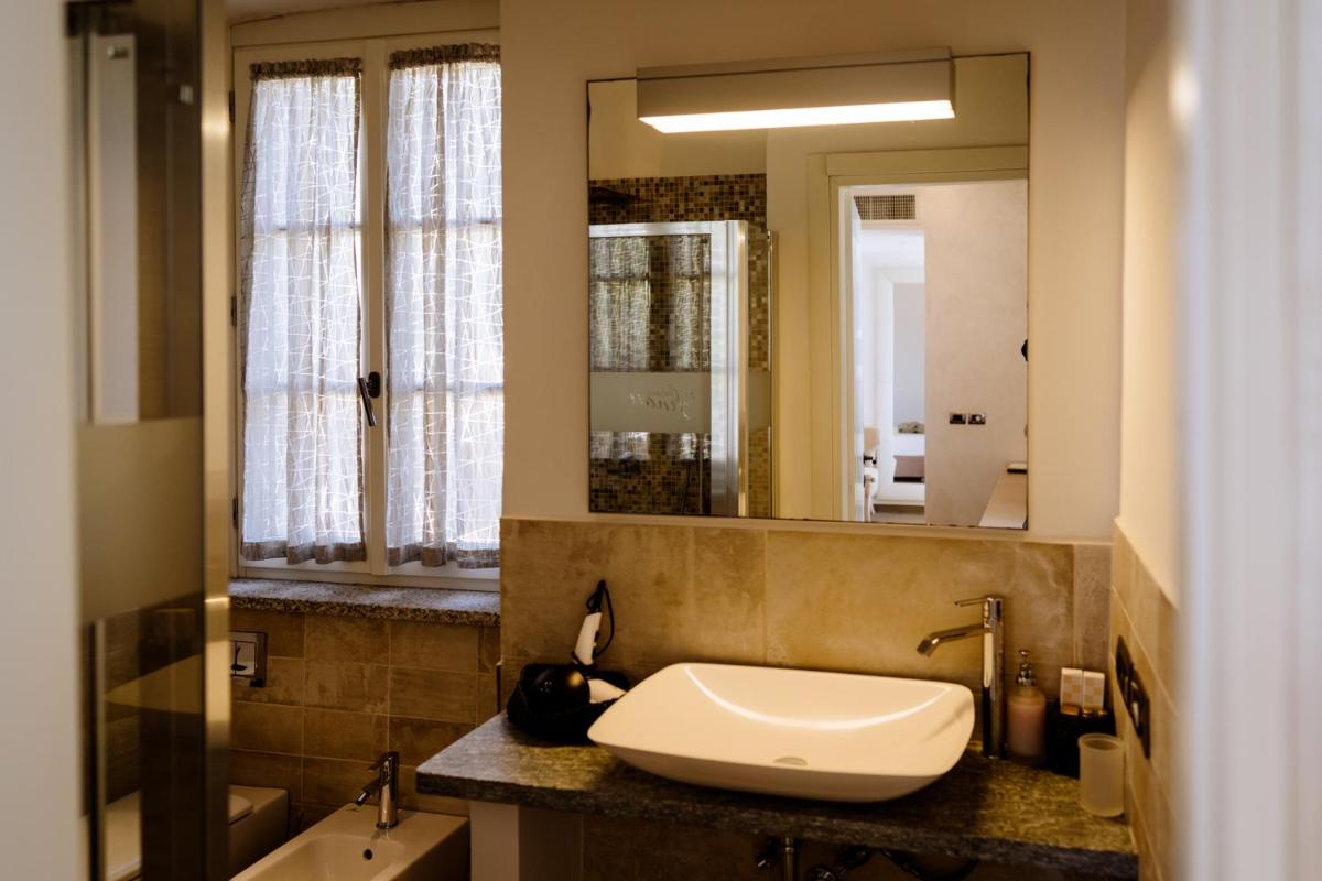 Faro di Punta Fenaio - Caletta Privata