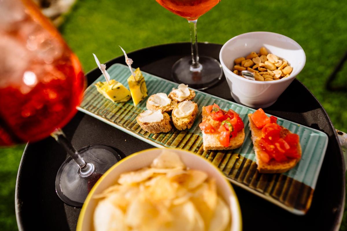 Faro di Punta Fenaio - Caletta Privata