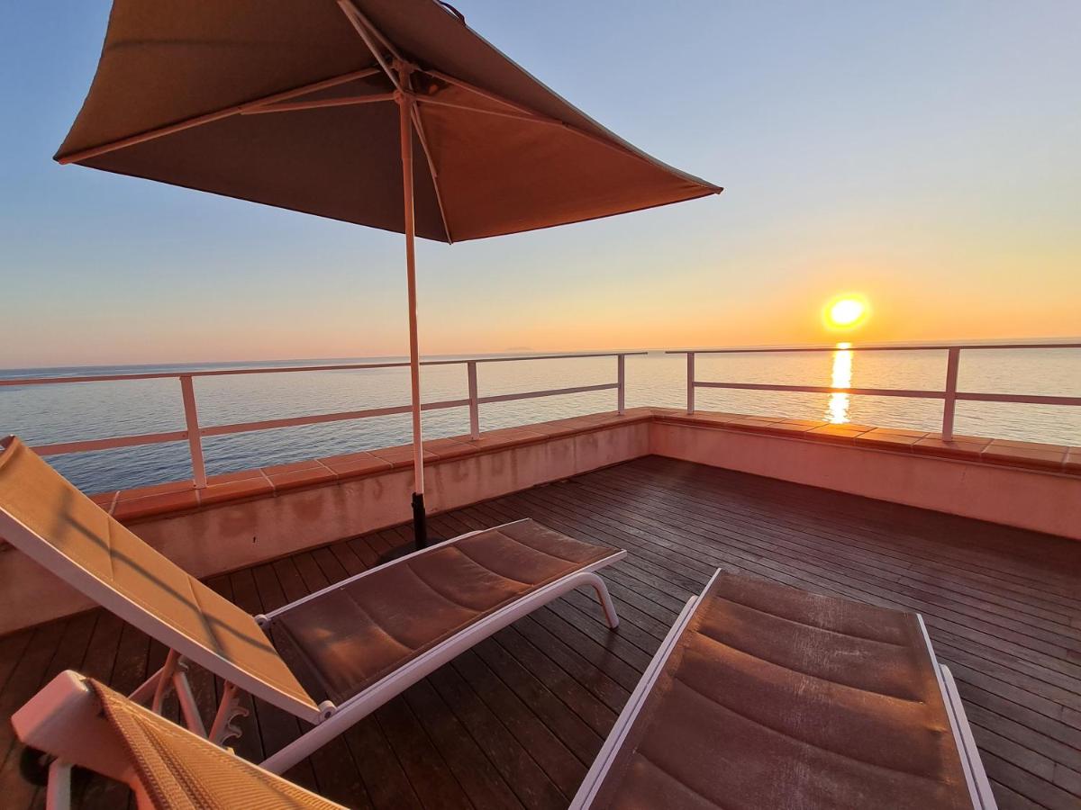 Faro di Punta Fenaio - Caletta Privata