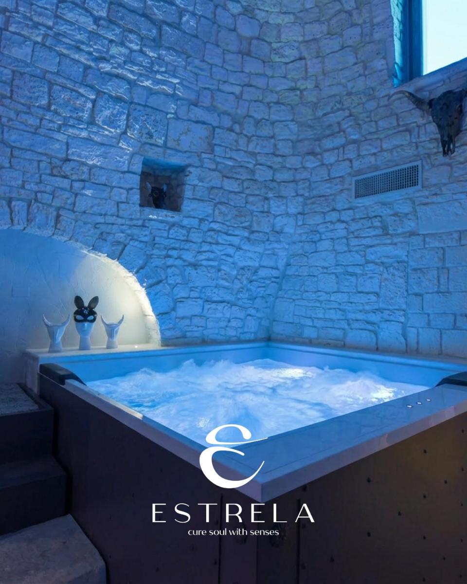 Trulli diffusi de La Corte dell'Astore I Trulli Antichi Mestieri