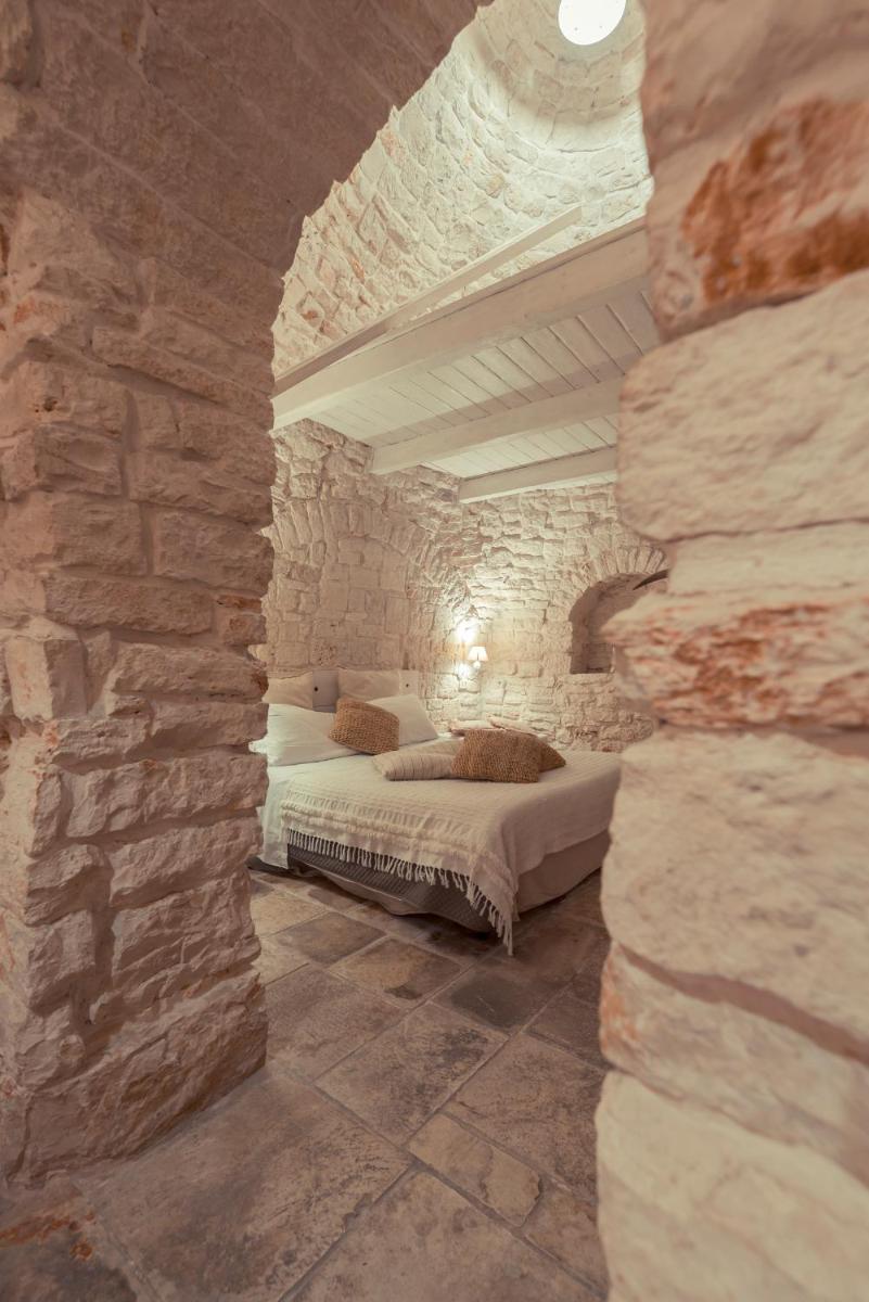 Trulli diffusi de La Corte dell'Astore I Trulli Antichi Mestieri