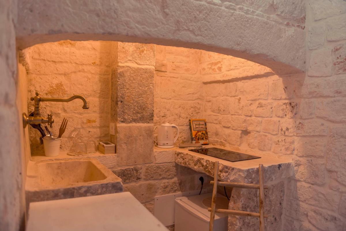 Trulli diffusi de La Corte dell'Astore I Trulli Antichi Mestieri