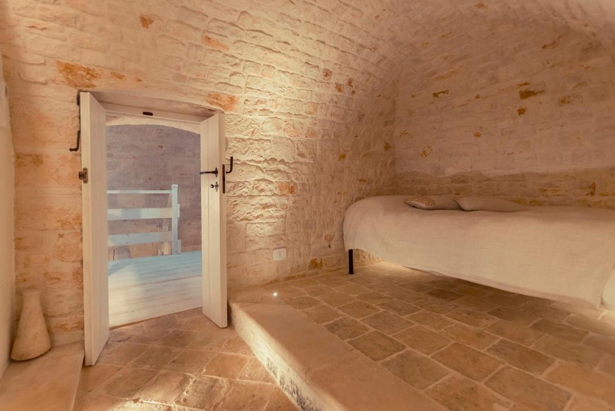 Trulli diffusi de La Corte dell'Astore I Trulli Antichi Mestieri