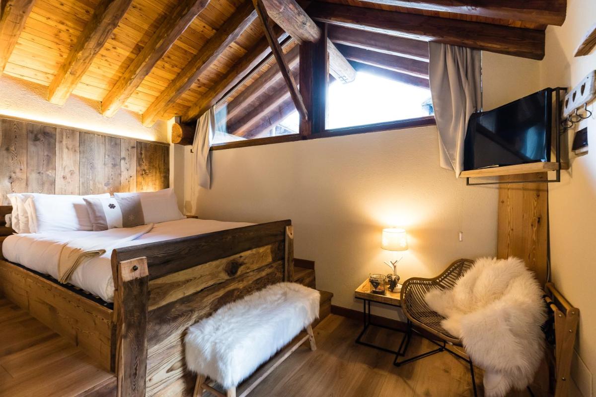 Revivre Village Adults only