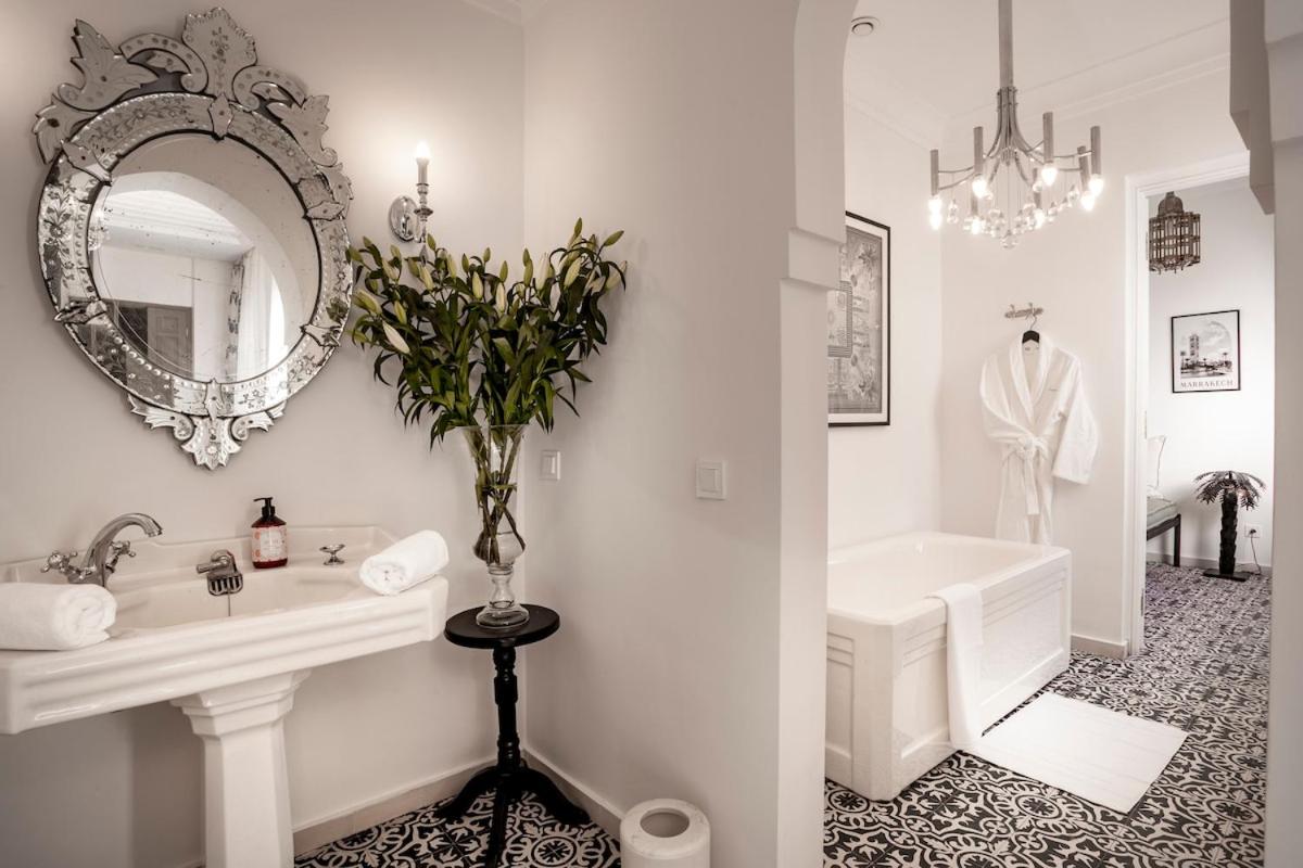 Riad Anaqa
