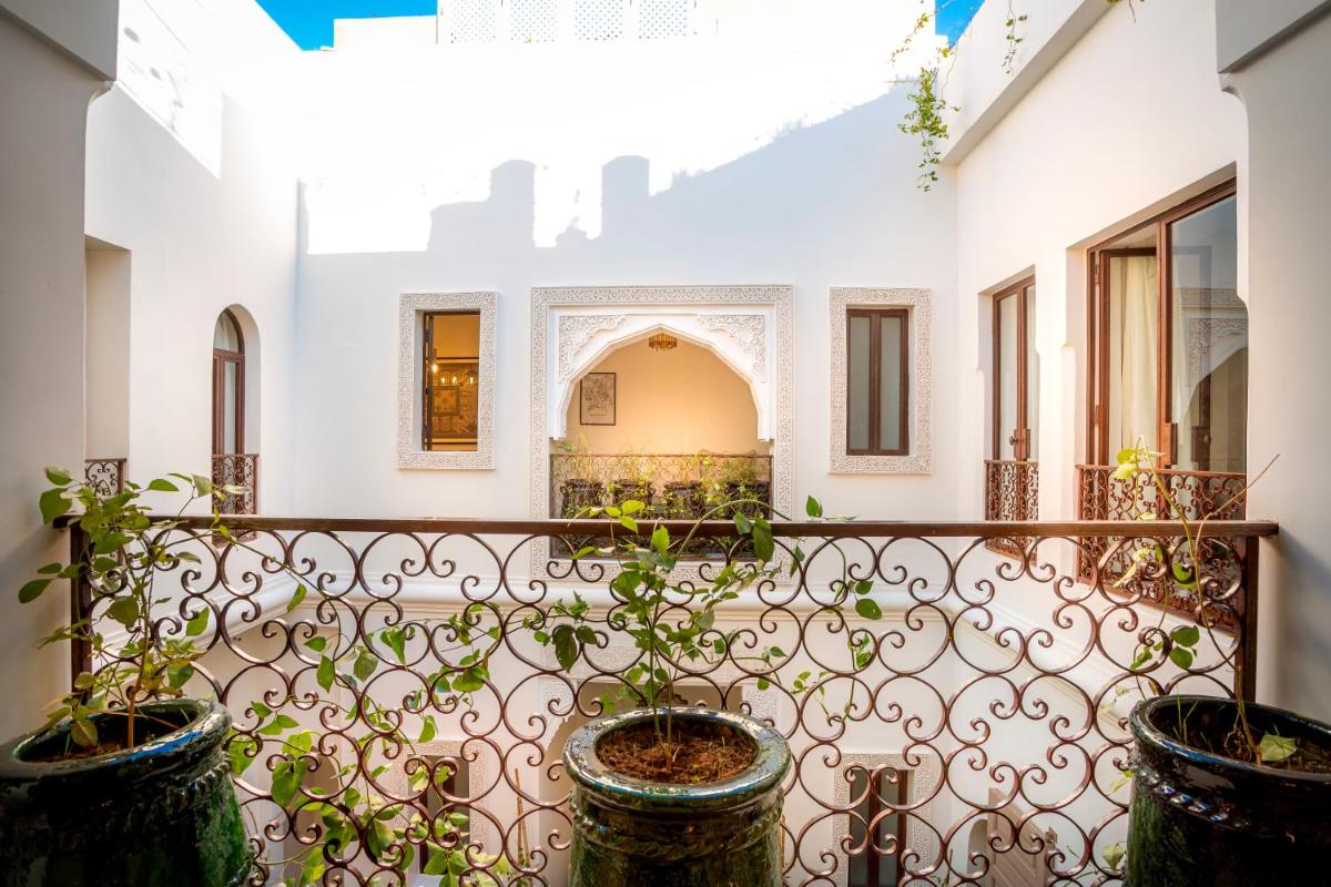 Riad Anaqa