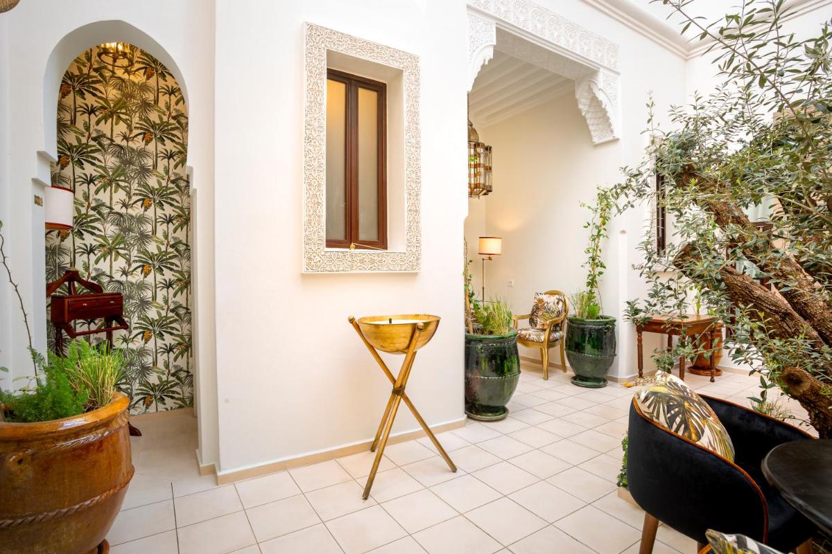 Riad Anaqa