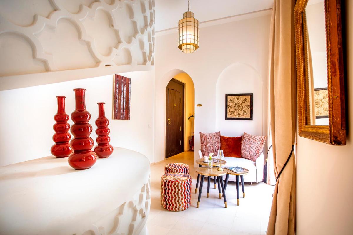 Riad Anaqa