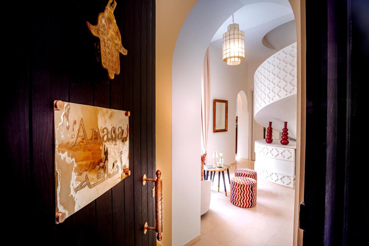 Riad Anaqa