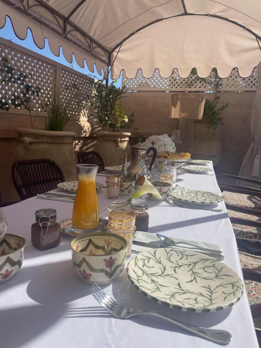 Riad Anaqa