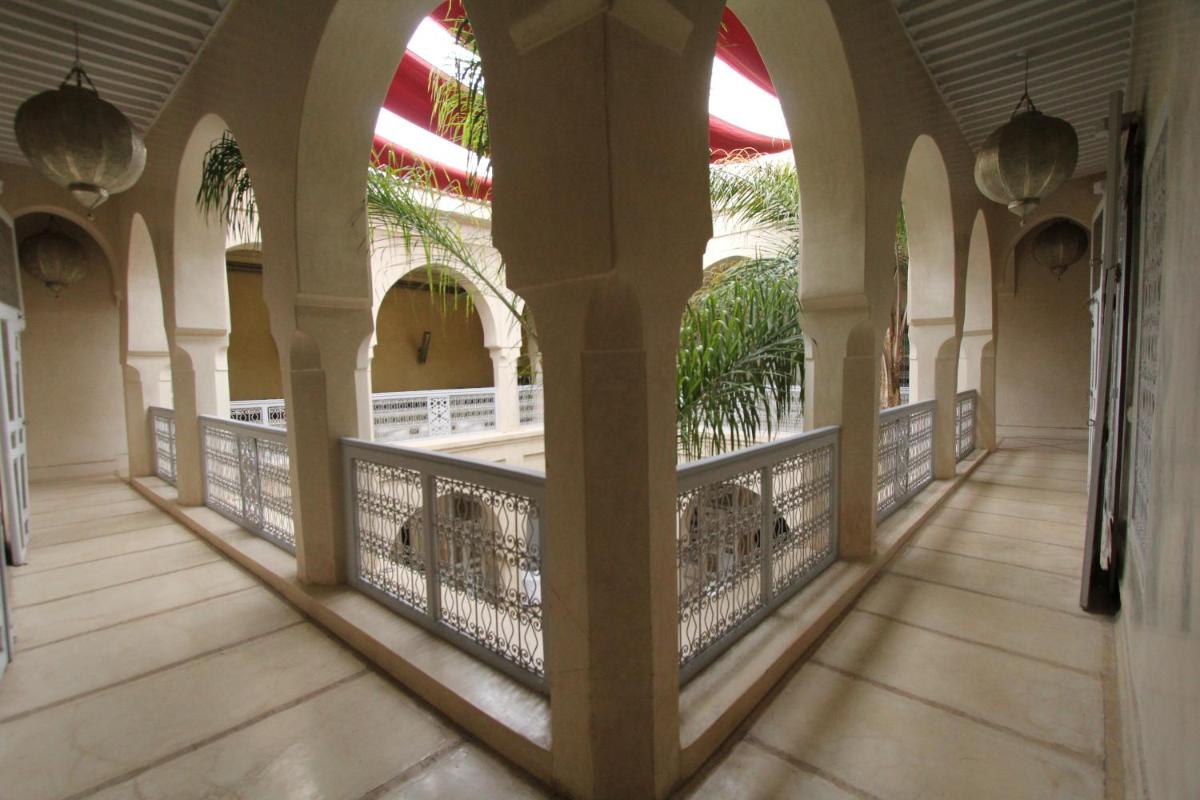Riad Anayela