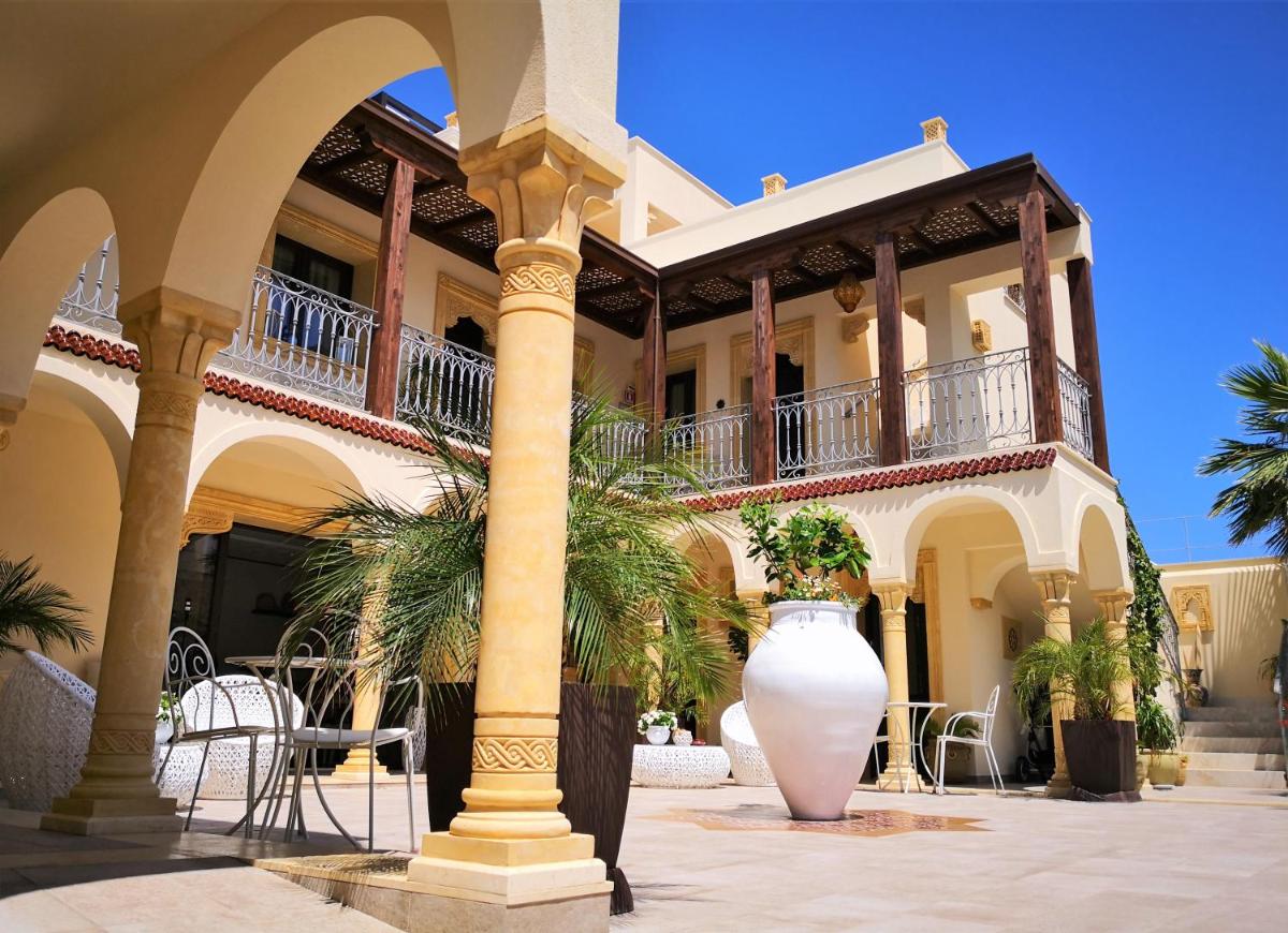 RIAD Comfort Rooms
