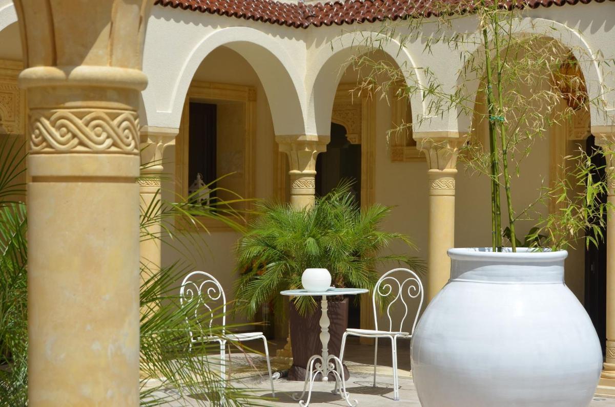 RIAD Comfort Rooms