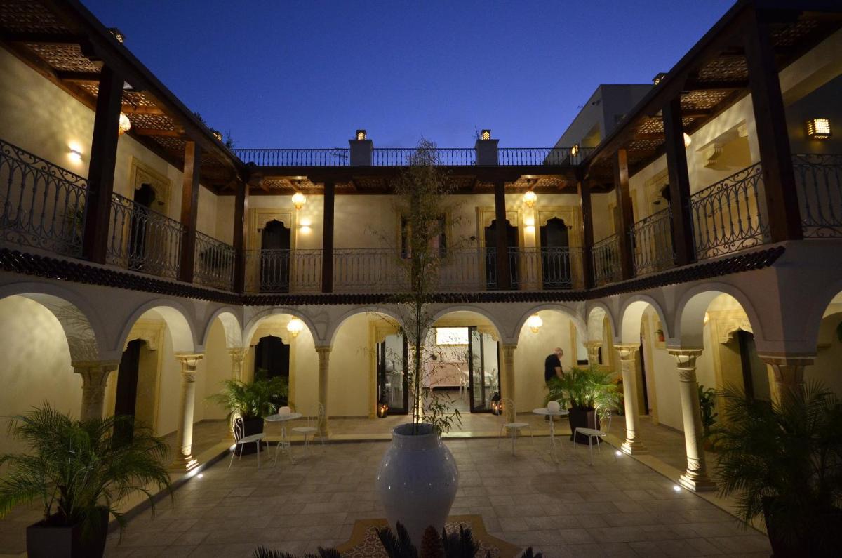 RIAD Comfort Rooms