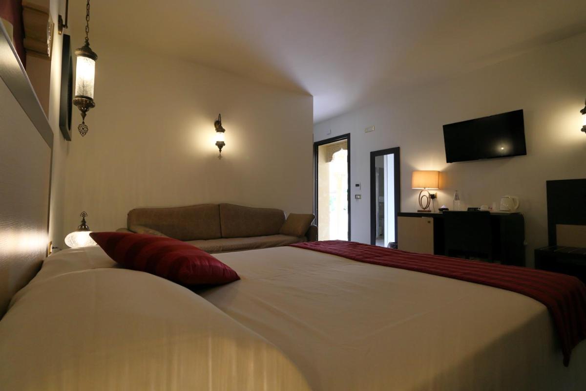 RIAD Comfort Rooms