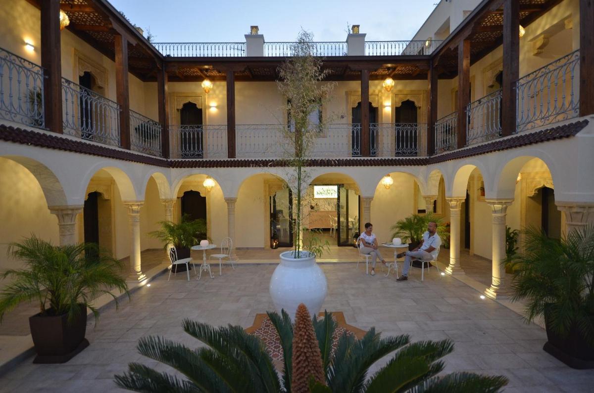 RIAD Comfort Rooms