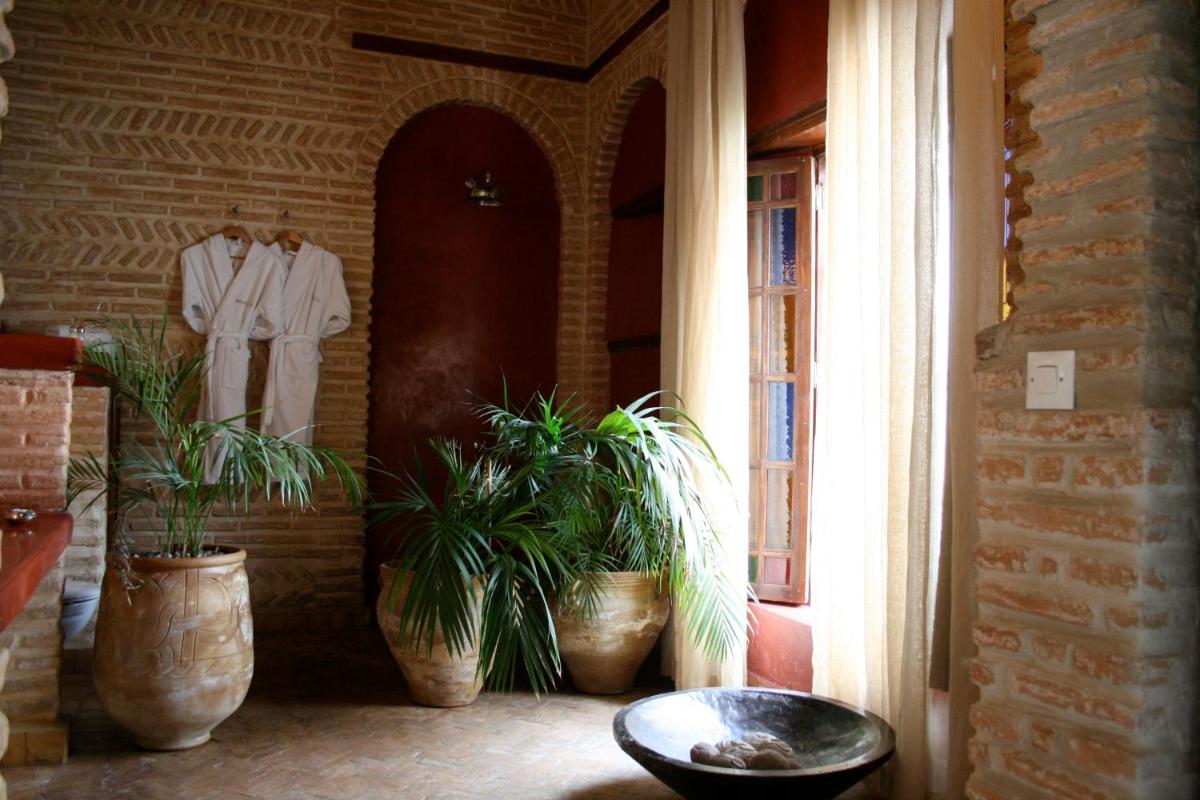 Riad Laaroussa