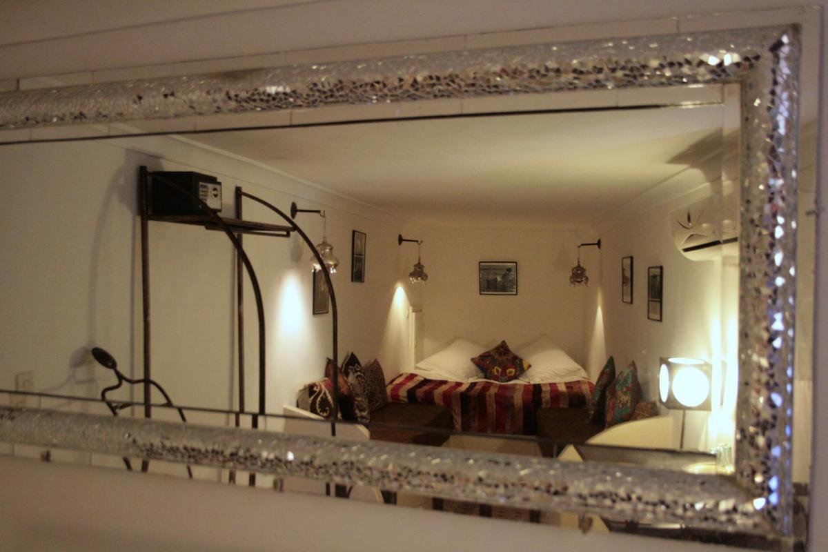Riad Laaroussa