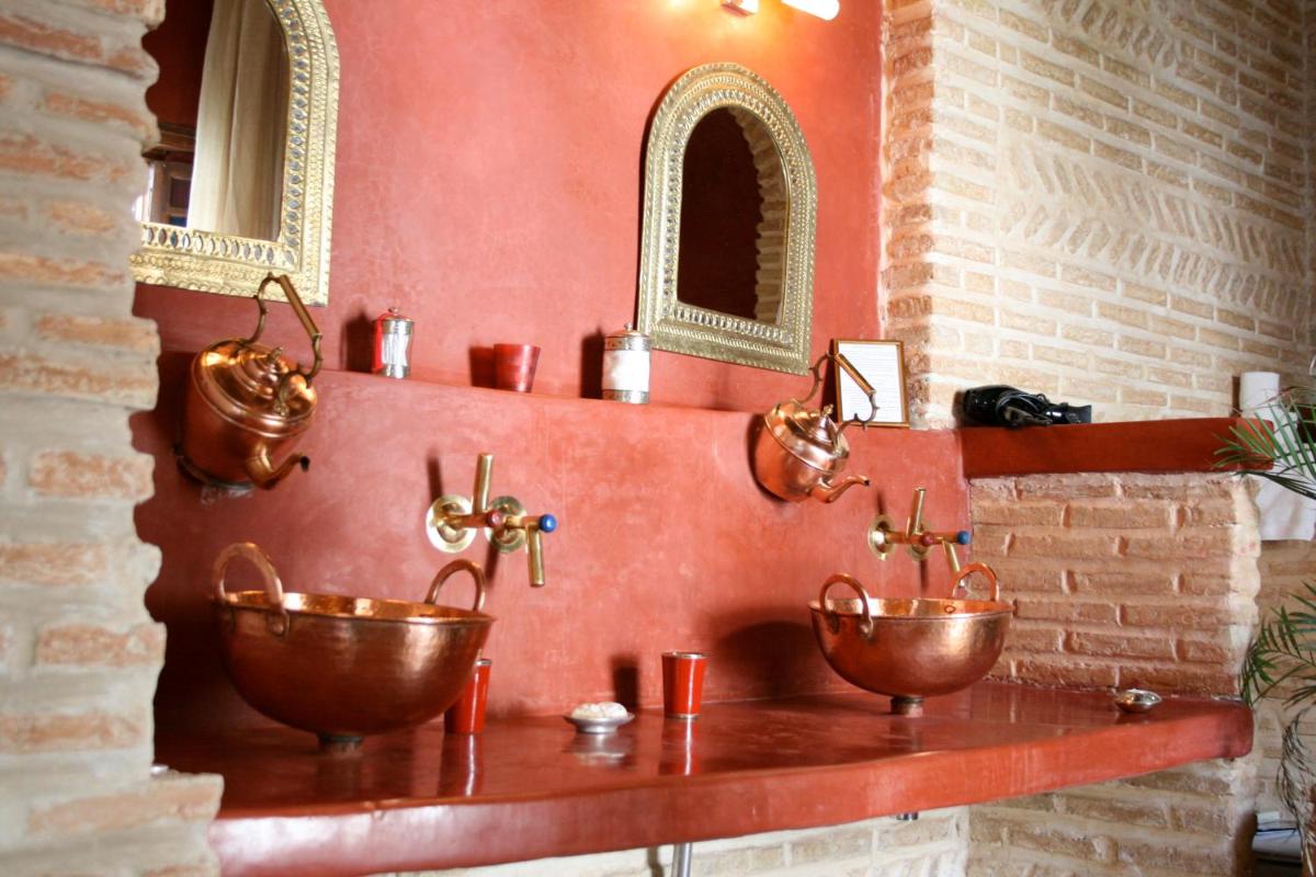 Riad Laaroussa