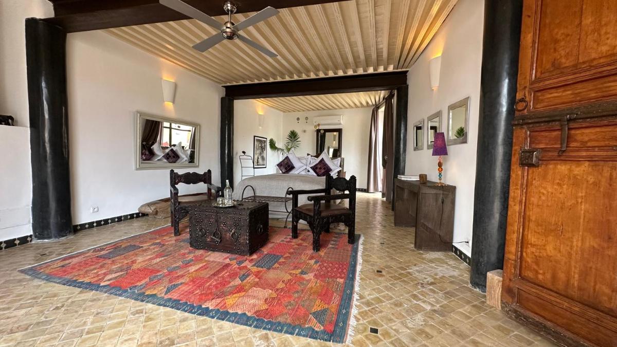 Riad Laaroussa