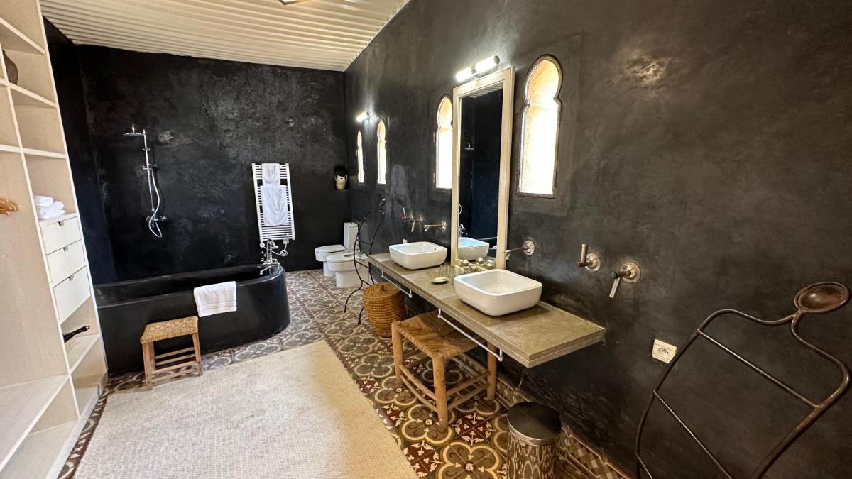 Riad Laaroussa
