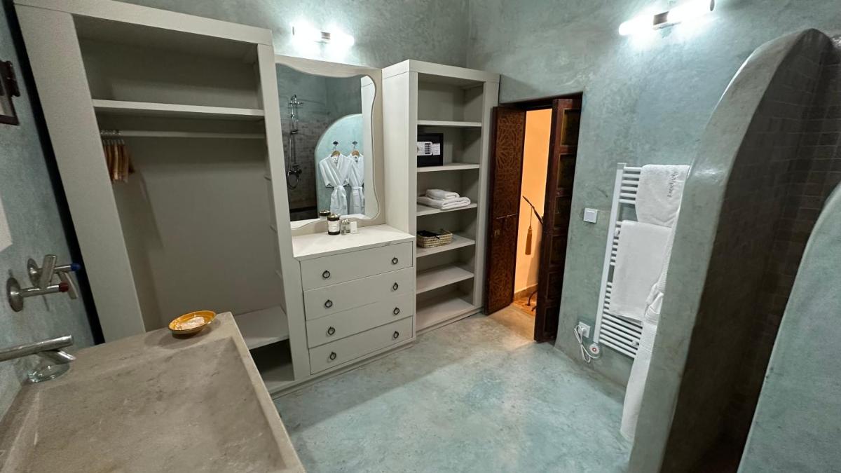 Riad Laaroussa