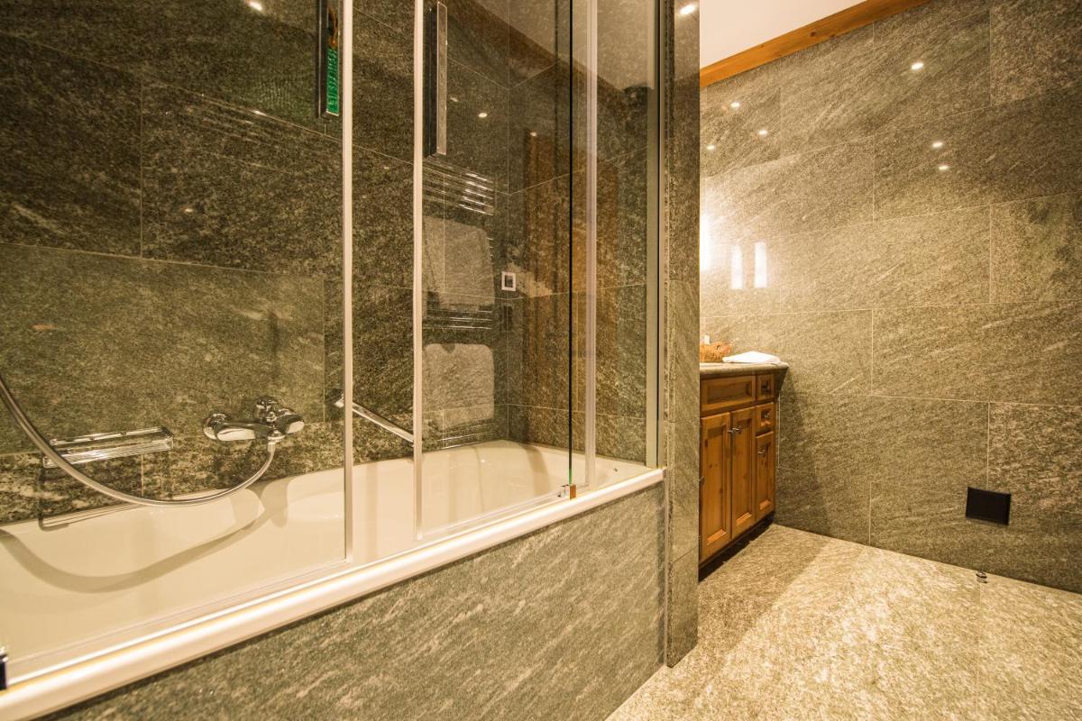 Riffelalp Resort 2222m Ski-in & Ski-out