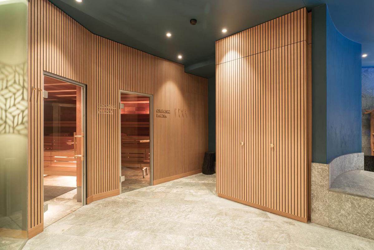 Riffelalp Resort 2222m Ski-in & Ski-out