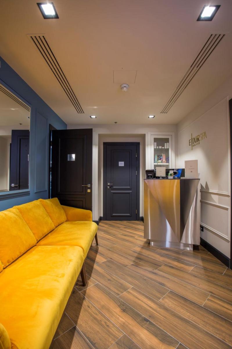Riviera House