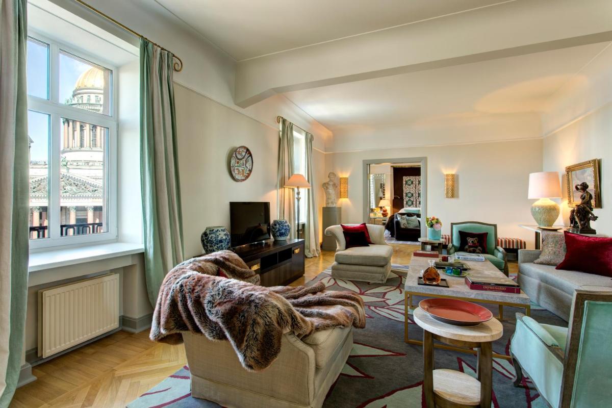 Rocco Forte Astoria Hotel