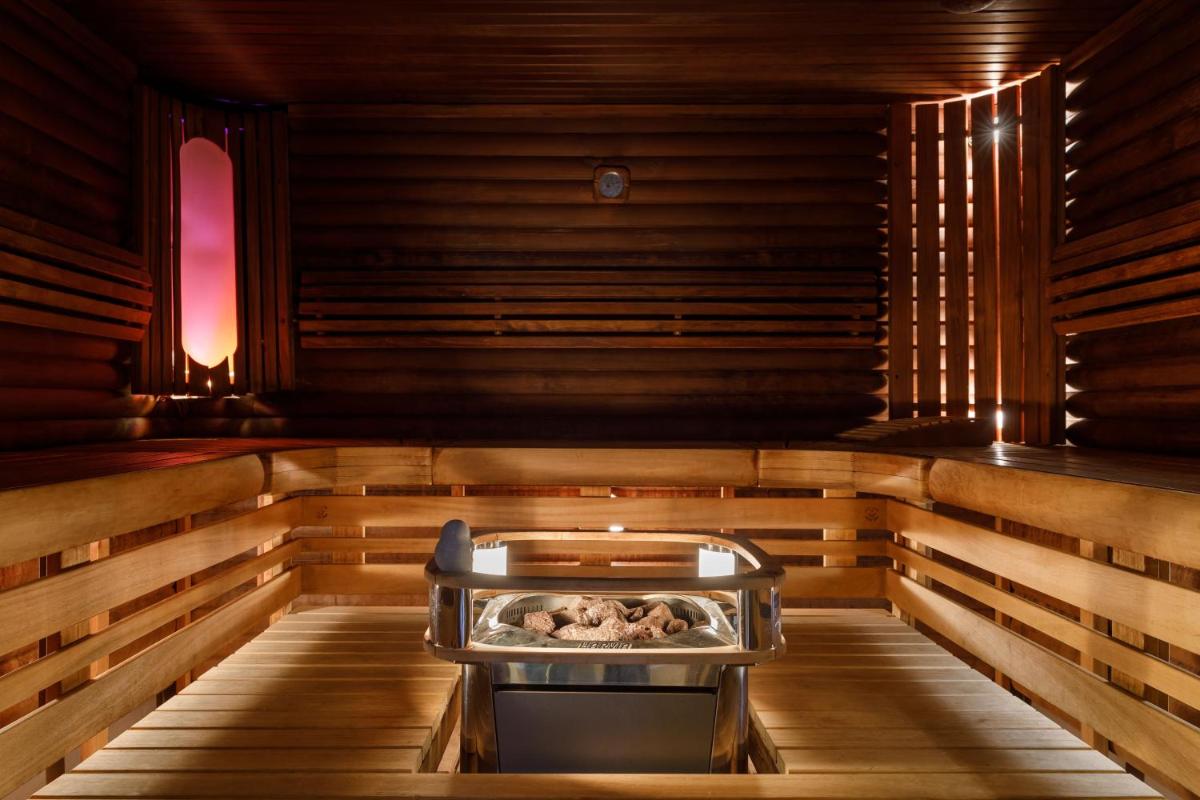 Rocco Forte Astoria Hotel