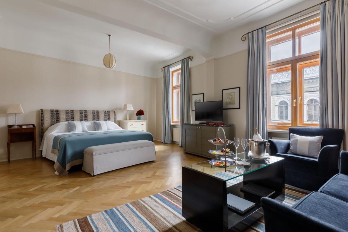 Rocco Forte Astoria Hotel