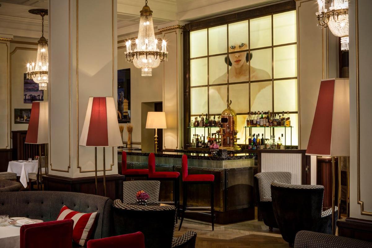 Rocco Forte Astoria Hotel