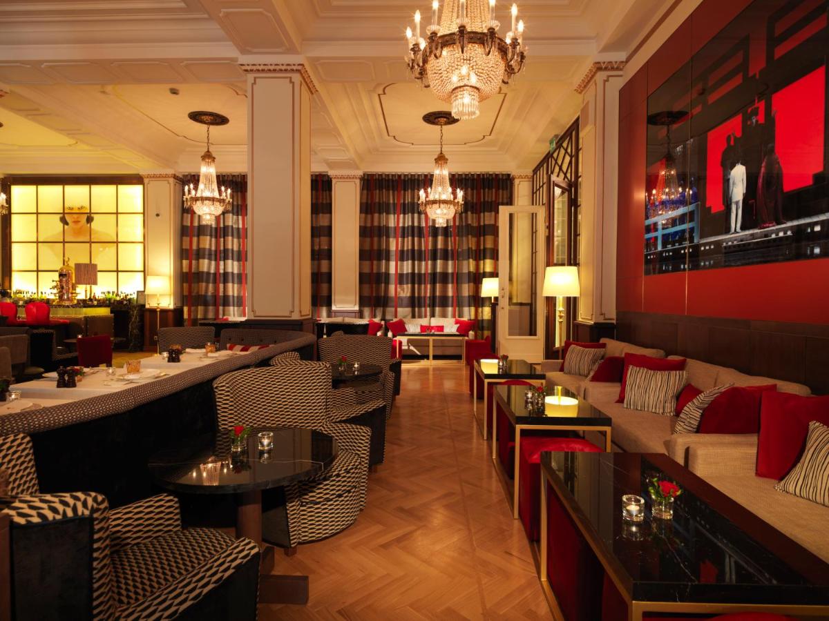 Rocco Forte Astoria Hotel