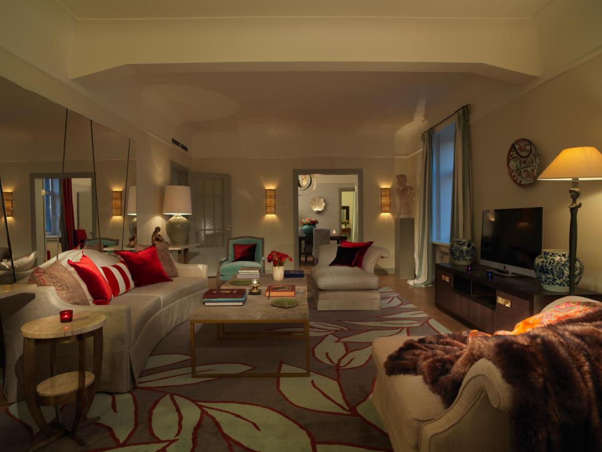 Rocco Forte Astoria Hotel