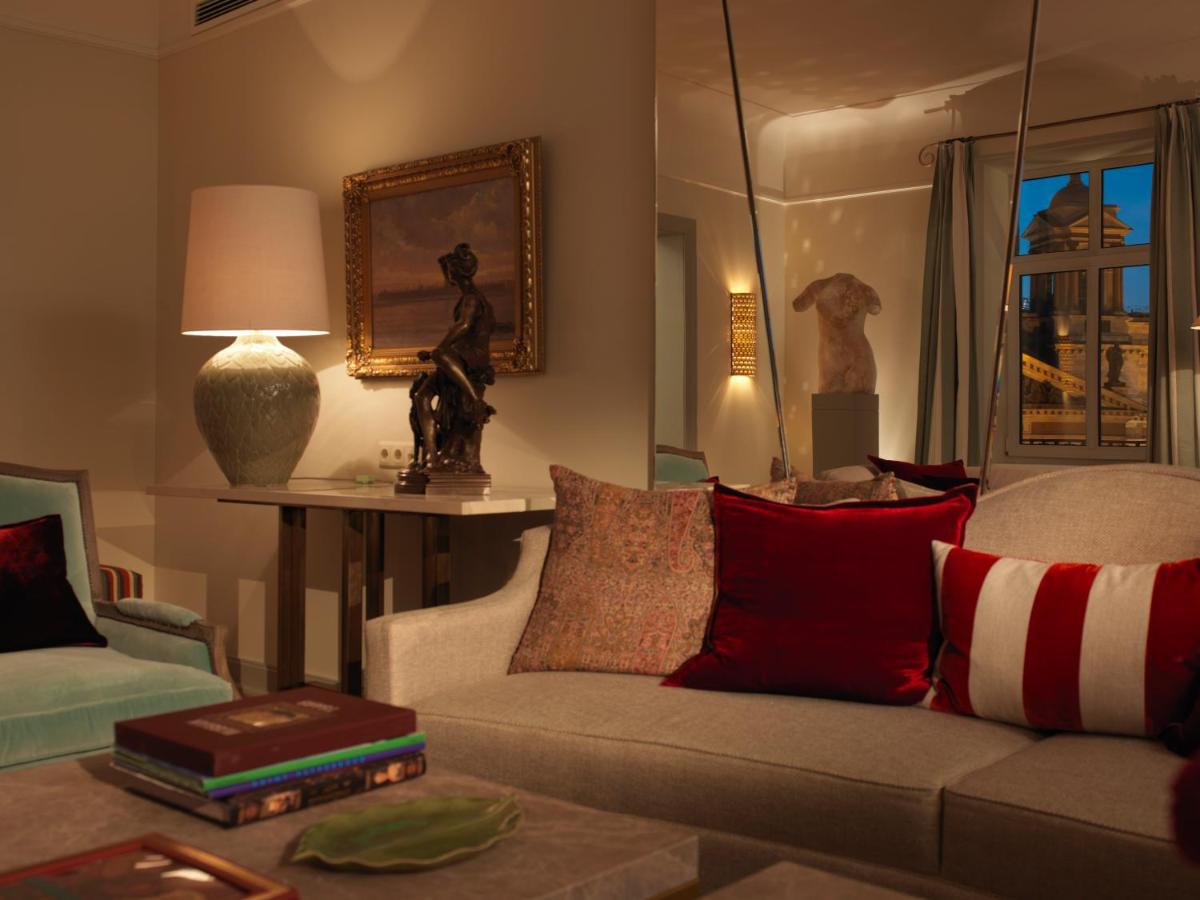 Rocco Forte Astoria Hotel