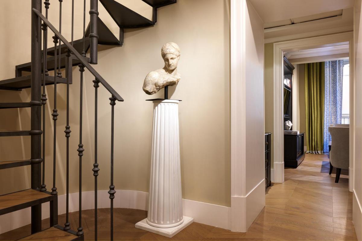 Rocco Forte Hotel De La Ville